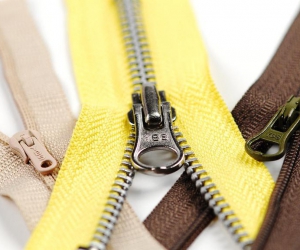 Simple understanding---the origin of zippers